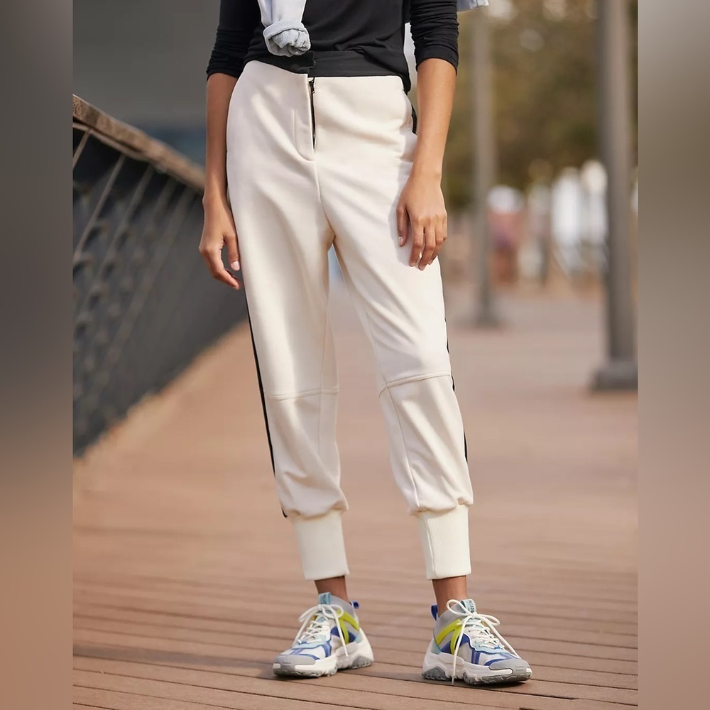 NWOT Sweaty Betty High-Waisted Riley Cuffed 2-Tone Jogger Pants Alabaster Size 8